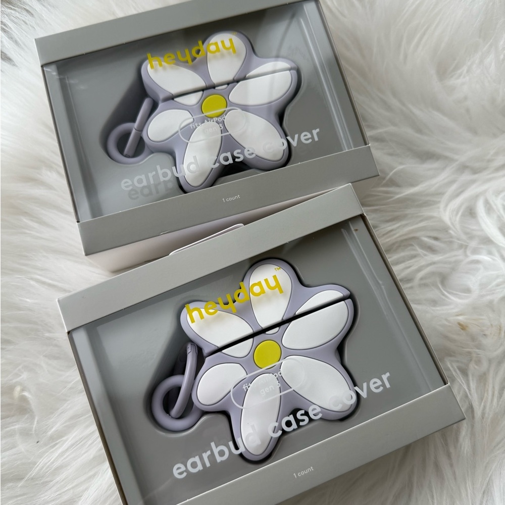Heyday (2pcs) flower earbud case cover